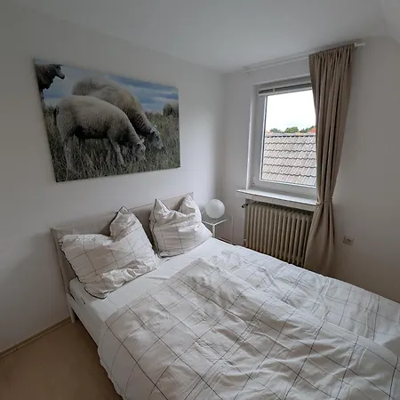 Holiday home Heita An Der Nordsee Mit Xl-garten & Spielhaus Holtgast